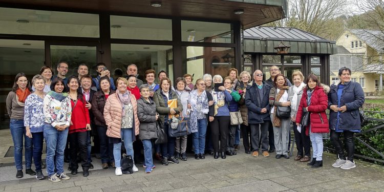 Animadores socio-culturales para personas mayores