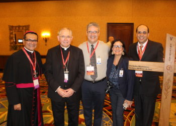 Católicos hispanohablantes renuevan la Iglesia estadounidense