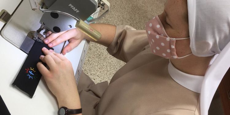 Mascarillas o barbijos “hechos con el corazón y amor”