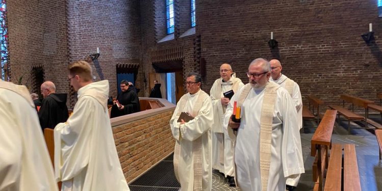 Ejercicios espirituales para sacerdotes