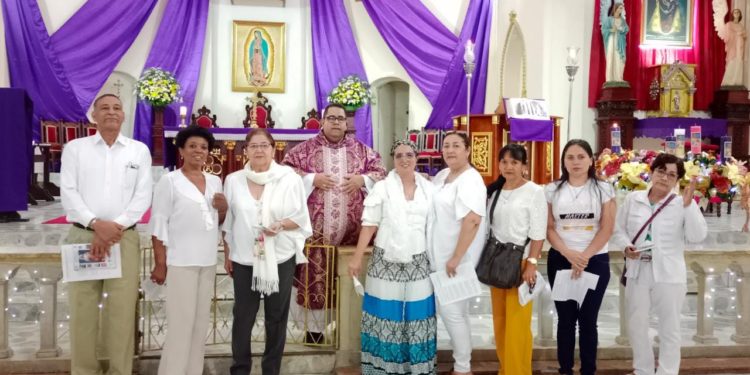 Consagración a la Virgen de la Medalla Milagrosa