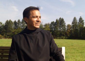 Presentación Padre Jorge Blanco