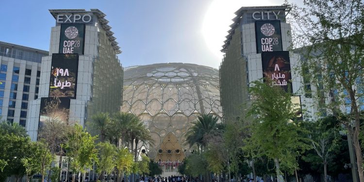 COP 28: El inicio del fin de la era de los combustibles fósiles?